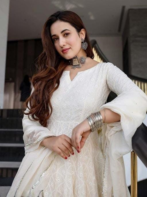 Chikankari Cotton Off White Anarkali Kurta with Dupatta - Image 4