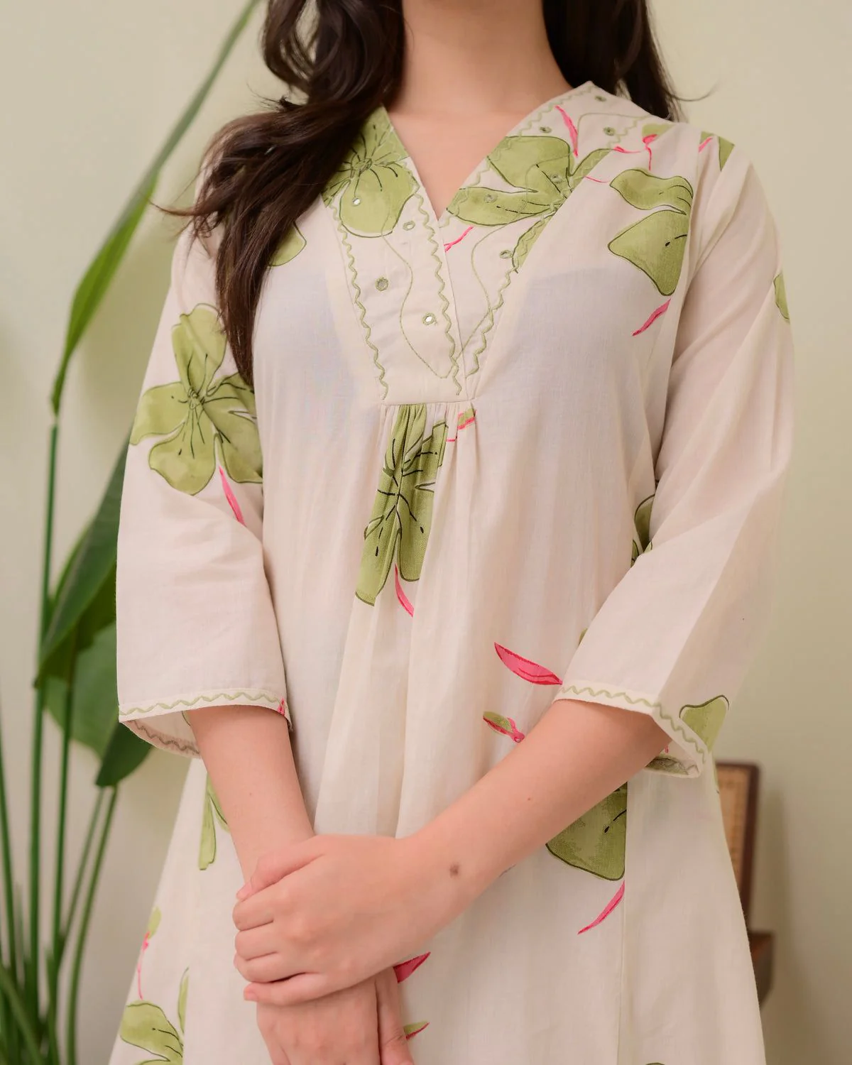 Off White Floral Printed Cotton Kurta and Palazzo Set - Image 3