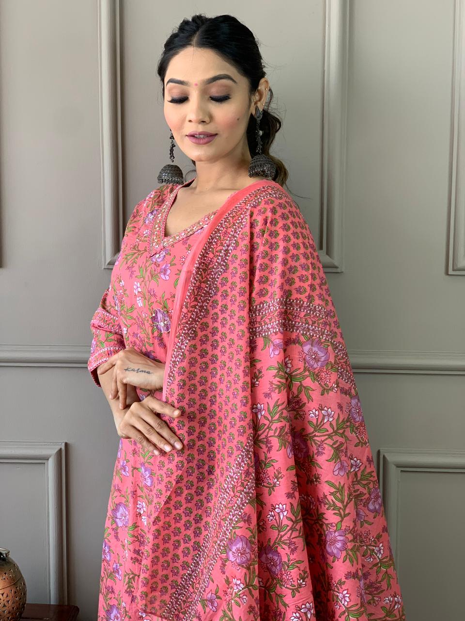 Rose Pink Printed Cotton Kurta and Pant Set - Image 3