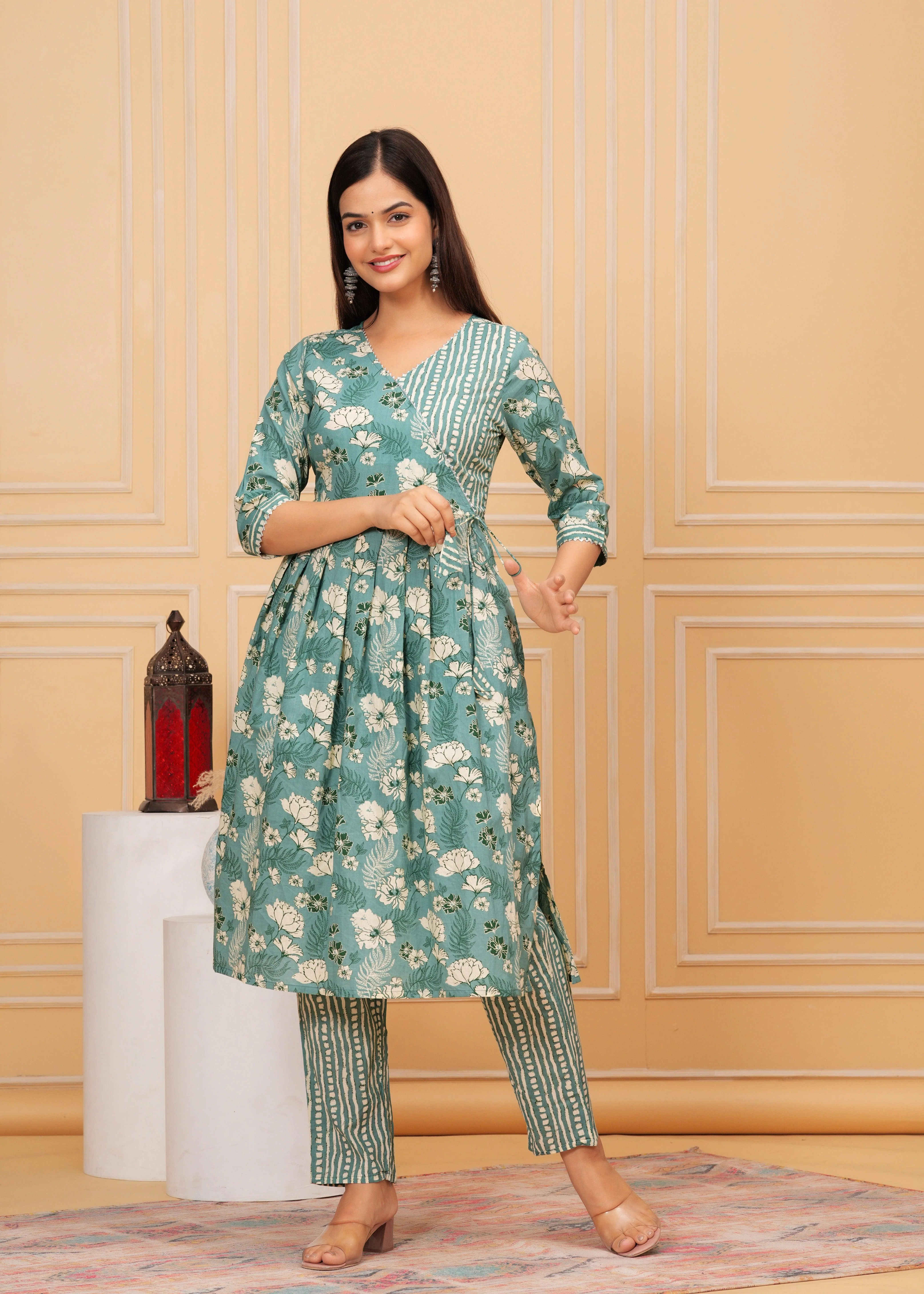 Summer Green Floral Printed Cotton Kurta and Pant Set - Image 3