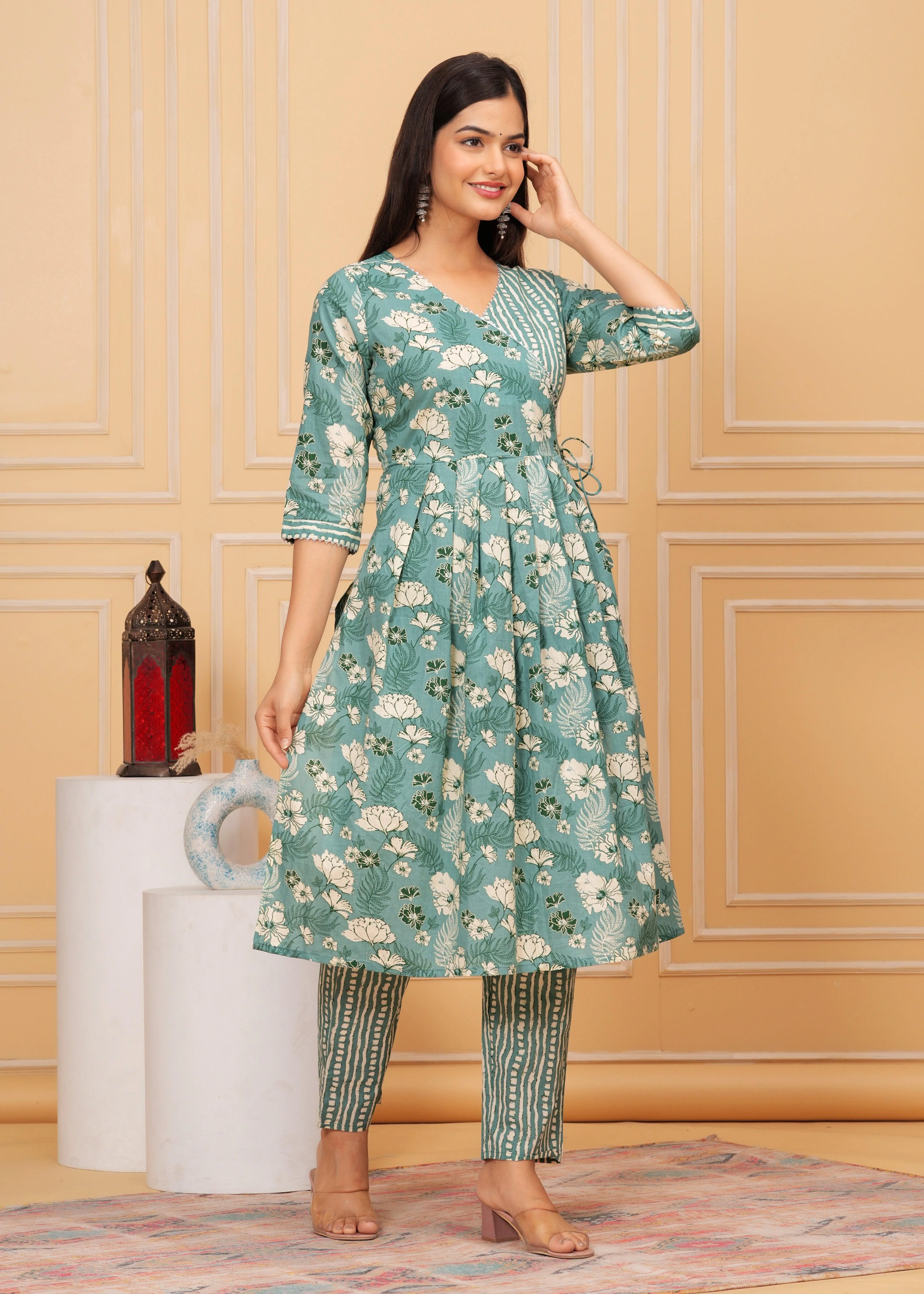 Summer Green Floral Printed Cotton Kurta and Pant Set - Image 7